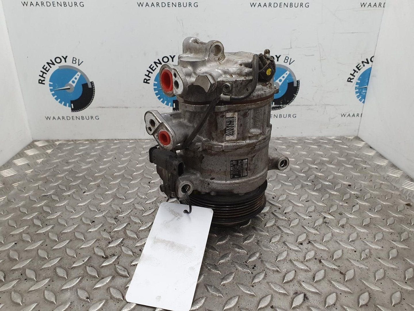 MERCEDES GLC COUPE AIRCO COMPRESSOR / AIRCOPOMP 0008303002 2, Ophalen of Verzenden, Gebruikt, ARN erkend