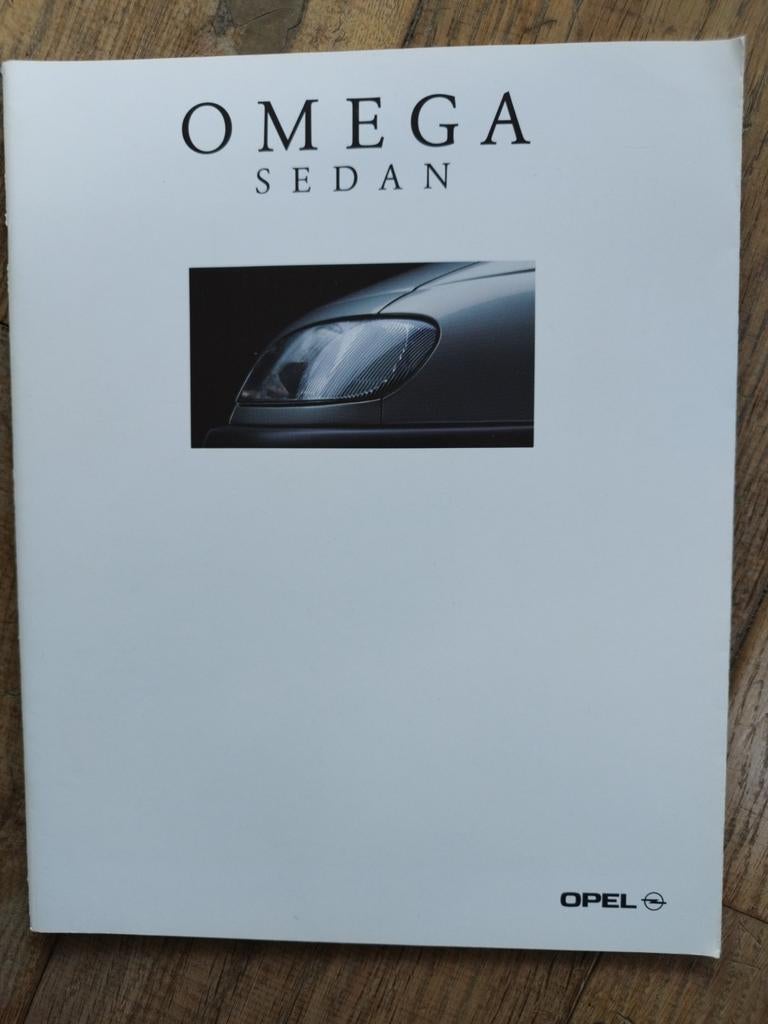 Opel Omega Sedan brochure uit 1994 - Nederlands, Opel, Zo goed als nieuw, Opel, Ophalen of Verzenden