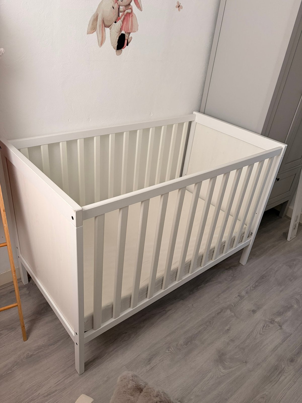 Kinderbedje IKEA SUNDVIK wit, Kinderen en Baby's, Kinderkamer | Complete kinderkamers, Ophalen, Gebruikt, Jongetje of Meisje