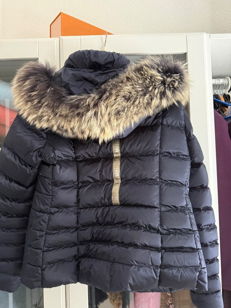 Foto 4 van Super mooie jas was 1600 euro nu € 150 euro koopje