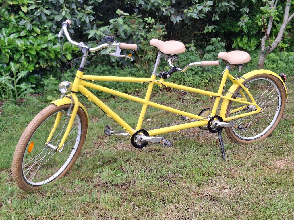 TANDEM FIETS ZONNIG GEEL, Fietsen en Brommers, Fietsen | Tandems, Ophalen, Minder dan 10 versnellingen, Zo goed als nieuw, Minder dan 47 cm