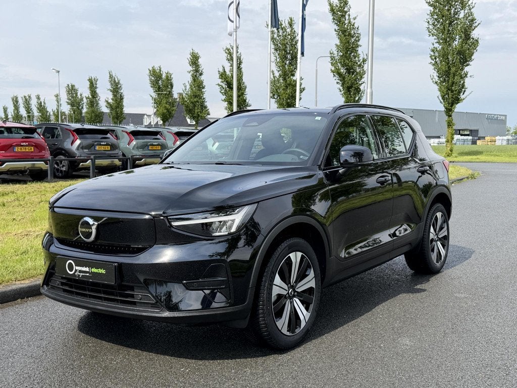 Volvo XC40 Recharge Core | SOH 92,7% | Navigatie | Stoelverw, Auto's, Volvo, Stof, Gebruikt, Zwart, 231 pk