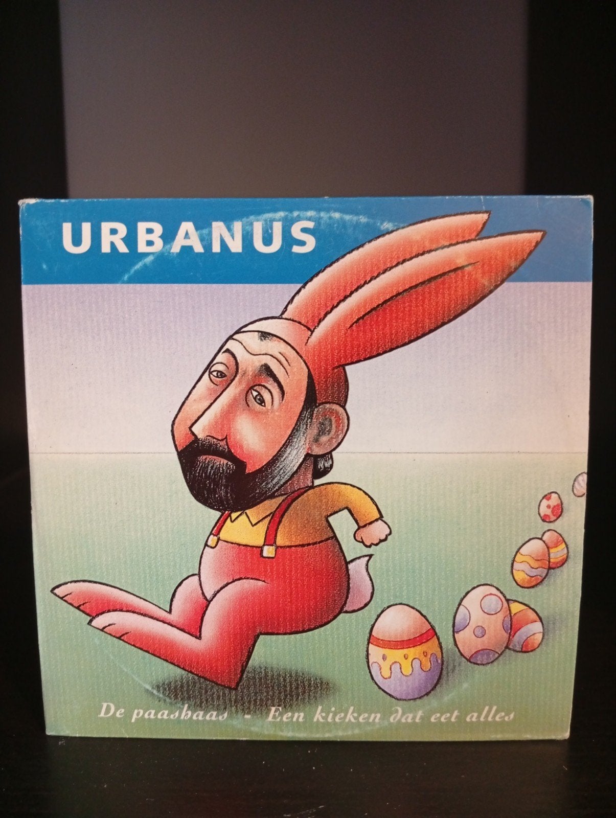 Urbanus - De Paashaas / Een Kieken Dat Eet Alles (Single), Cd's en Dvd's, Ophalen of Verzenden, Gebruikt, Humor en Cabaret
