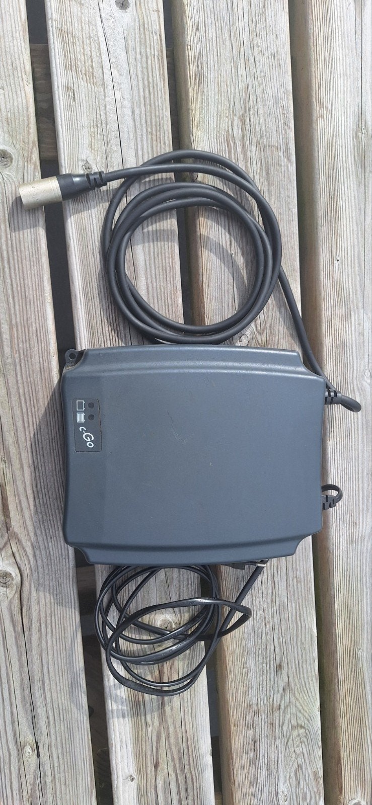 C-Go 8 Acculader 24V 8A (Model: 526-2101), Gebruikt