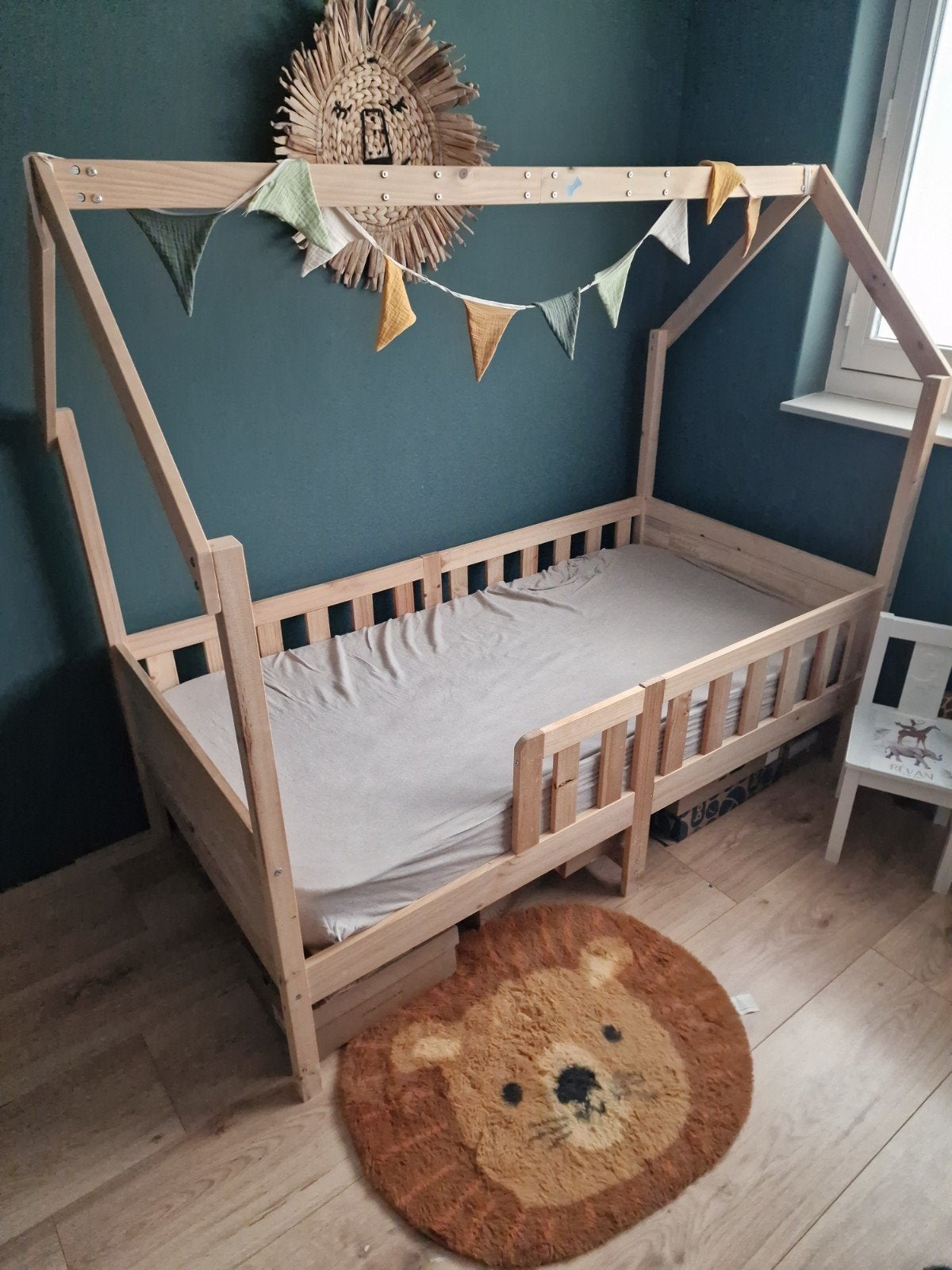 Houten kinderbed/peuterbed incl matras en 4 hoeslkns(160x80), Kinderen en Baby's, Gebruikt, 70 tot 85 cm, 160 tot 180 cm, Ophalen
