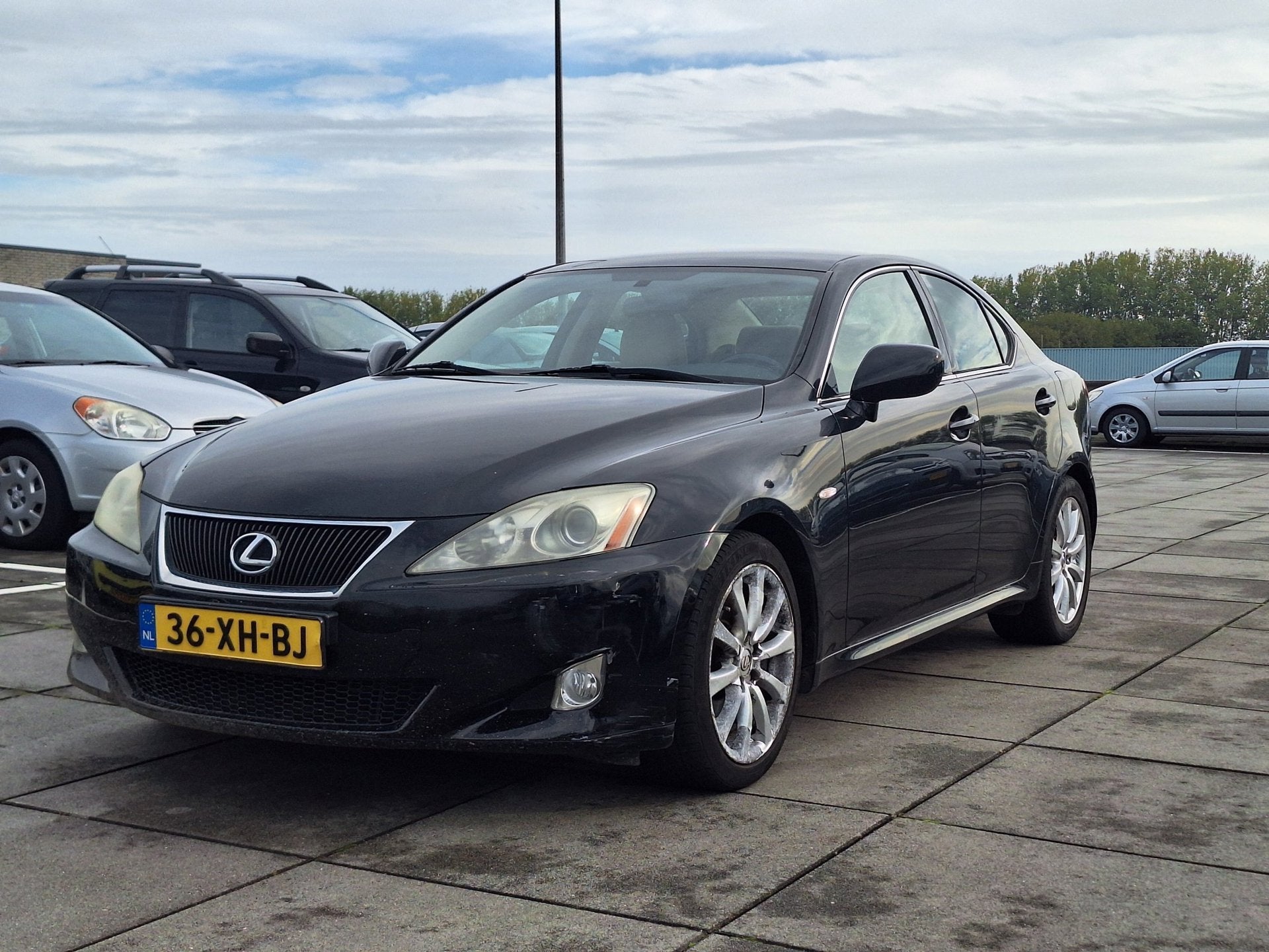 Lexus IS € 6950,- 250 Business Luxury Vol Opties ! Automaa, Auto's, Achterwielaandrijving, Gebruikt, Beige, 1535 kg