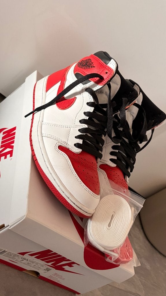 Air Jordan 1 retro high OG maat 40, Verzenden, Rood, Sneakers of Gympen, Zo goed als nieuw