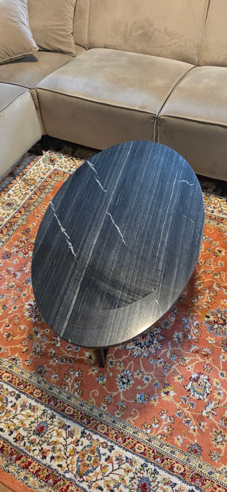 Ovale marmeren salontafel met metalen poot 100x60, Huis en Inrichting, Ophalen, 100 tot 150 cm, 50 tot 100 cm, Zo goed als nieuw