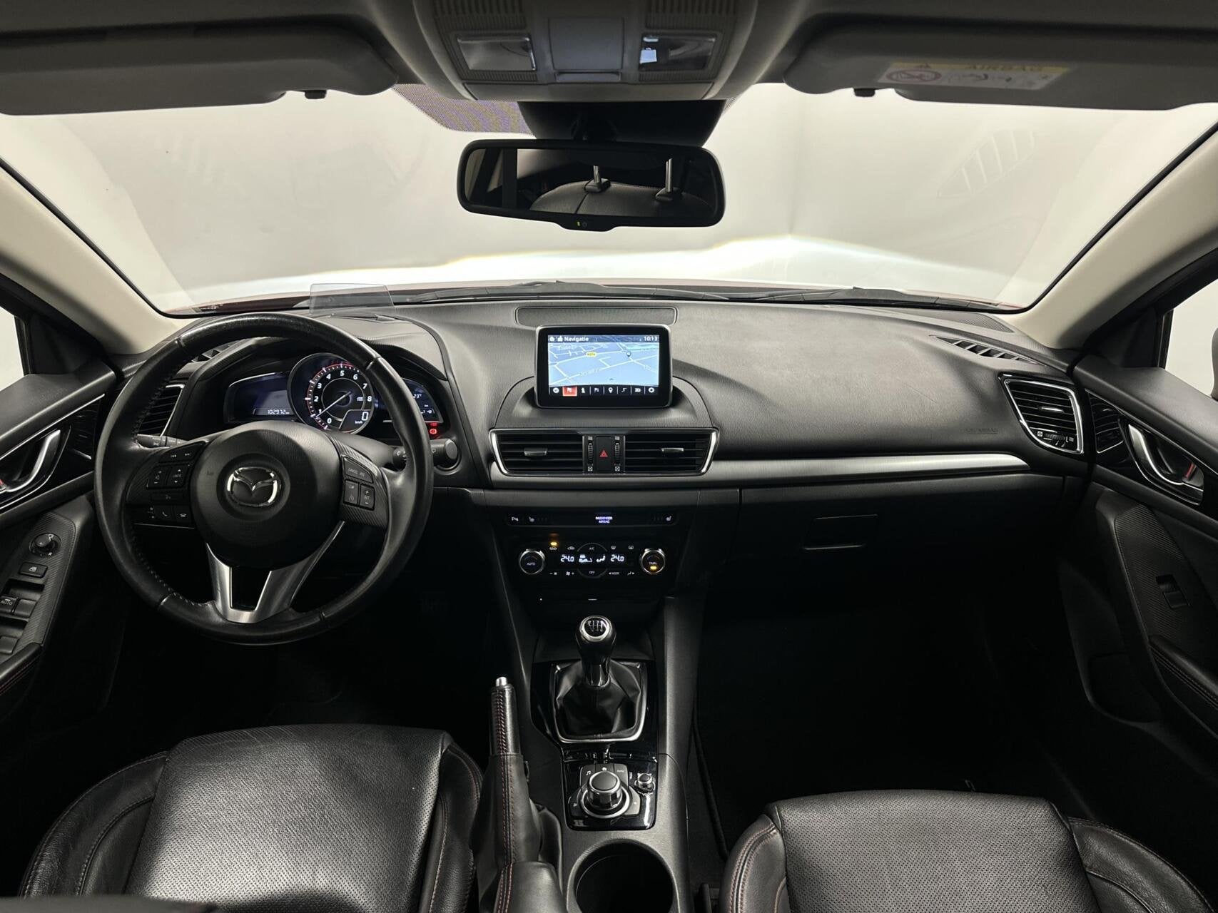 Mazda 3 2.0 GT-M LEER NAVI CARPLAY ECC CRUISE LM 102000KM ST, Auto's, Voorwielaandrijving, Gebruikt, Zwart, 4 cilinders