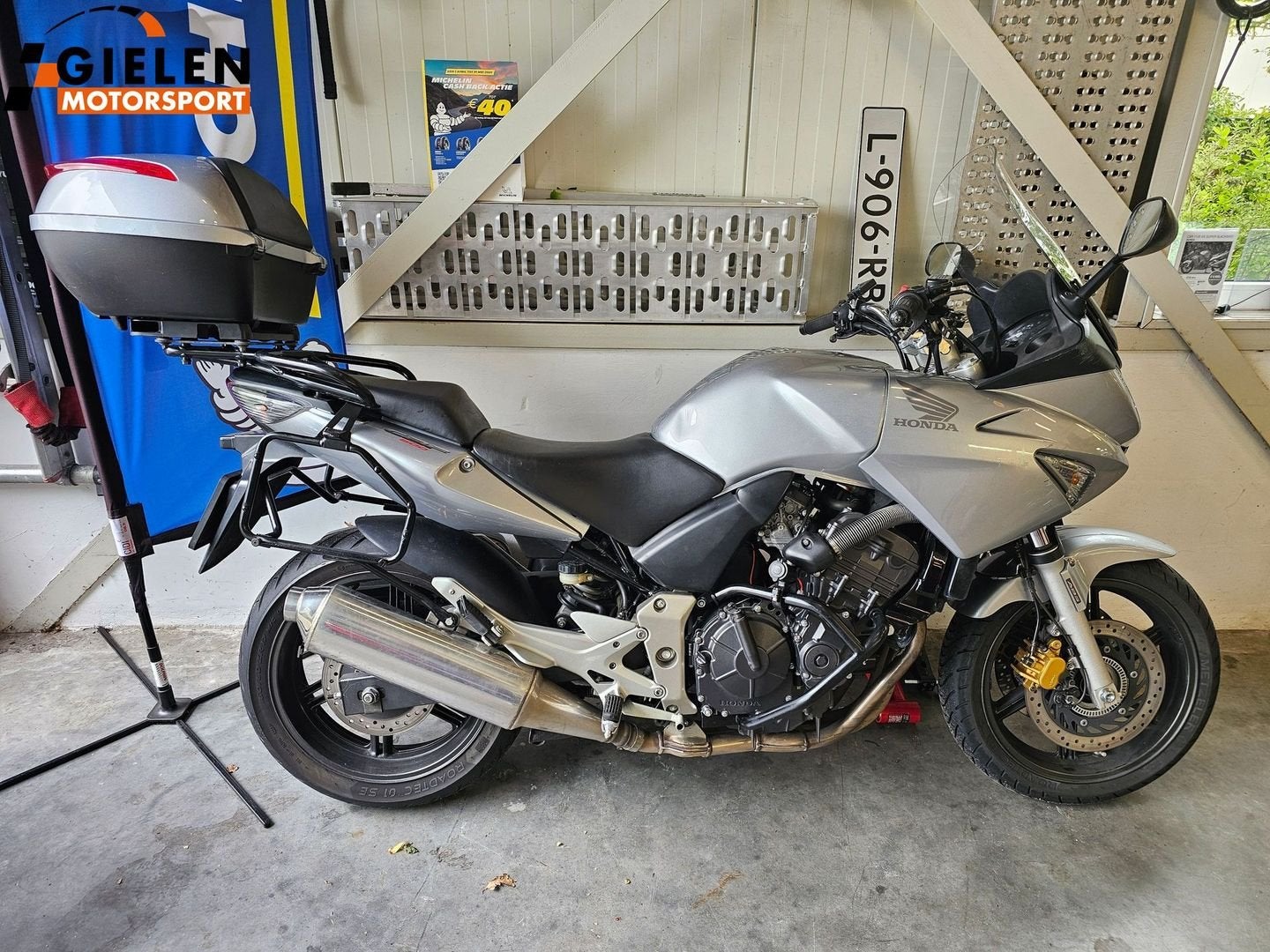 HONDA CBF 600 S ABS (bj 2006), HONDA, 4 cilinders, Motorrijbewijs A, Bedrijf