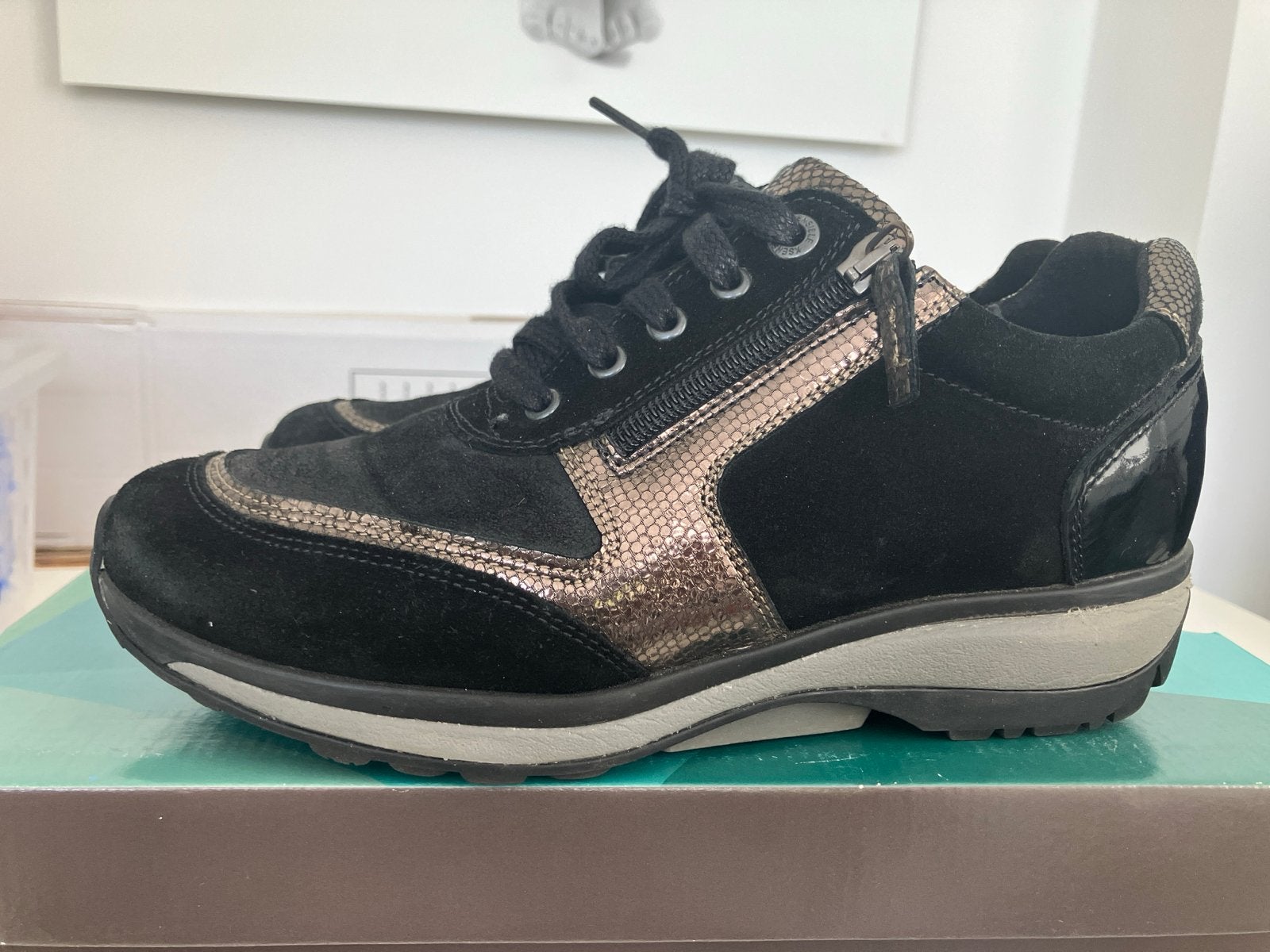 Xsensible Stretchwalker zwart met brons, maat 39, Kleding | Dames, Zwart, Nieuw, Ophalen of Verzenden, Sneakers of Gympen