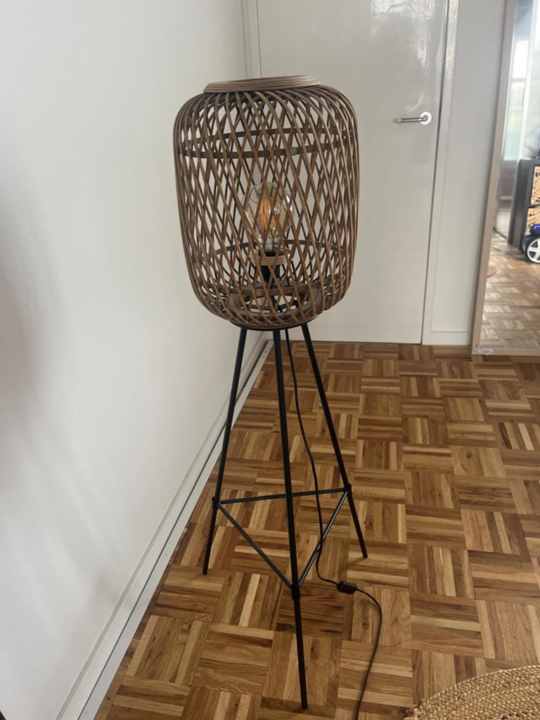 Leuke Xenos lamp van rotan, Huis en Inrichting, Ophalen of Verzenden, Zo goed als nieuw, Overige materialen, 100 tot 150 cm