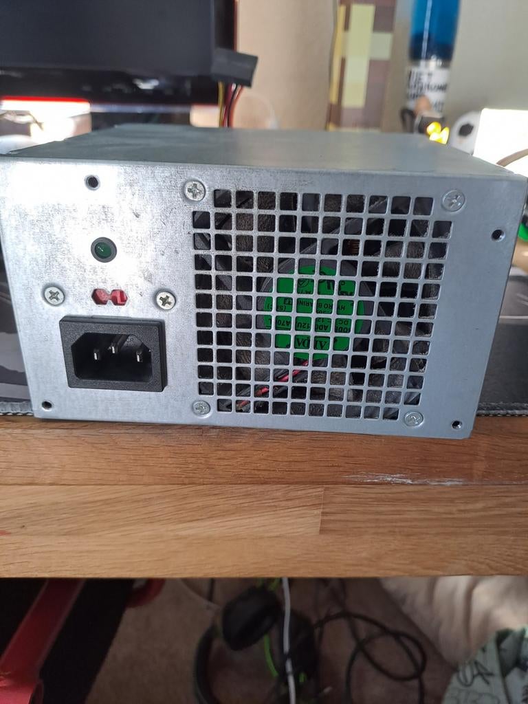 350 WATT DELL pc stroom voeding, Computers en Software, Interne voedingen, Ophalen, Gebruikt