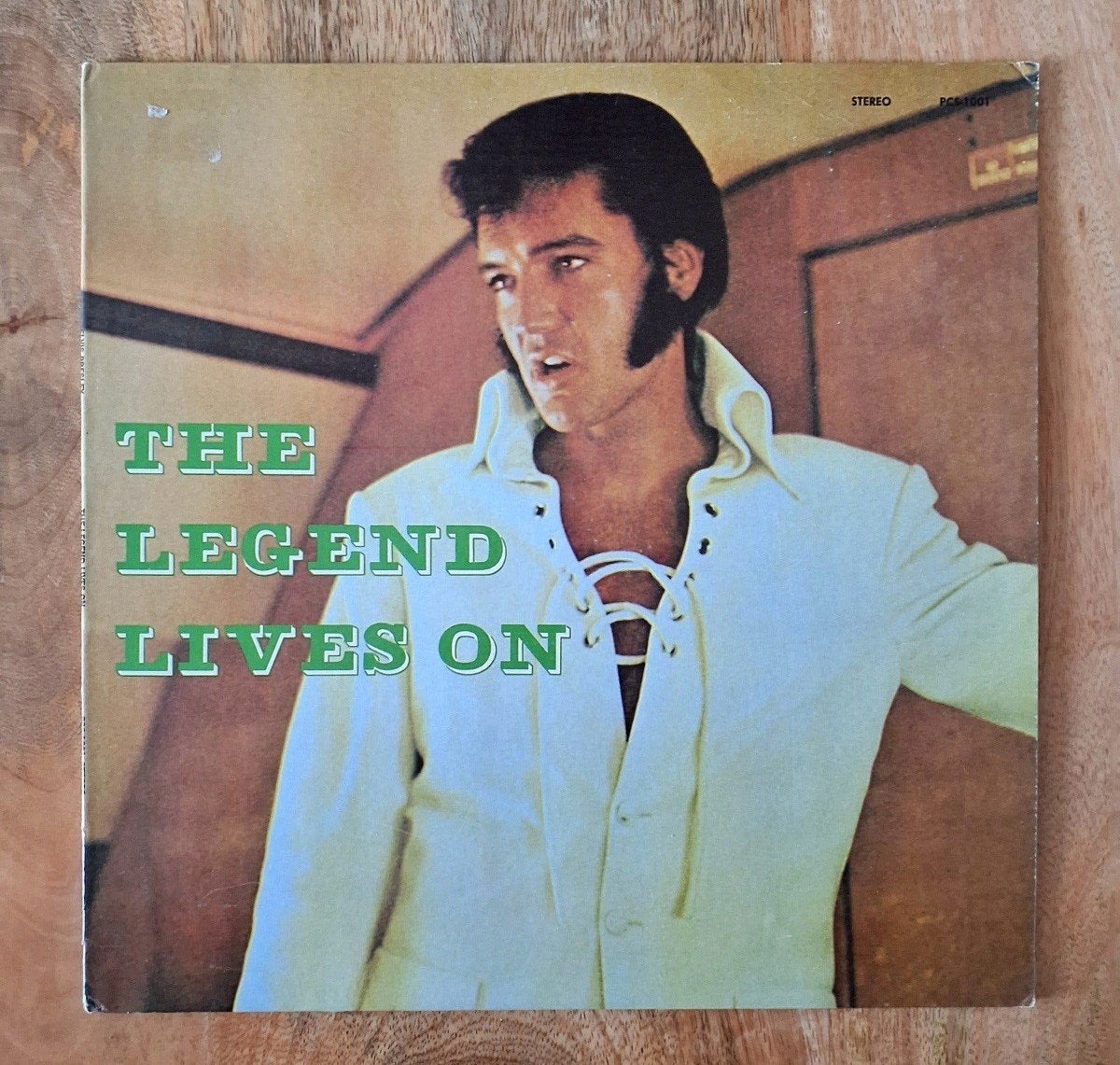 Elvis Presley the legend lives on (bootleg lp), Ophalen of Verzenden, Gebruikt, 12 inch, LP
