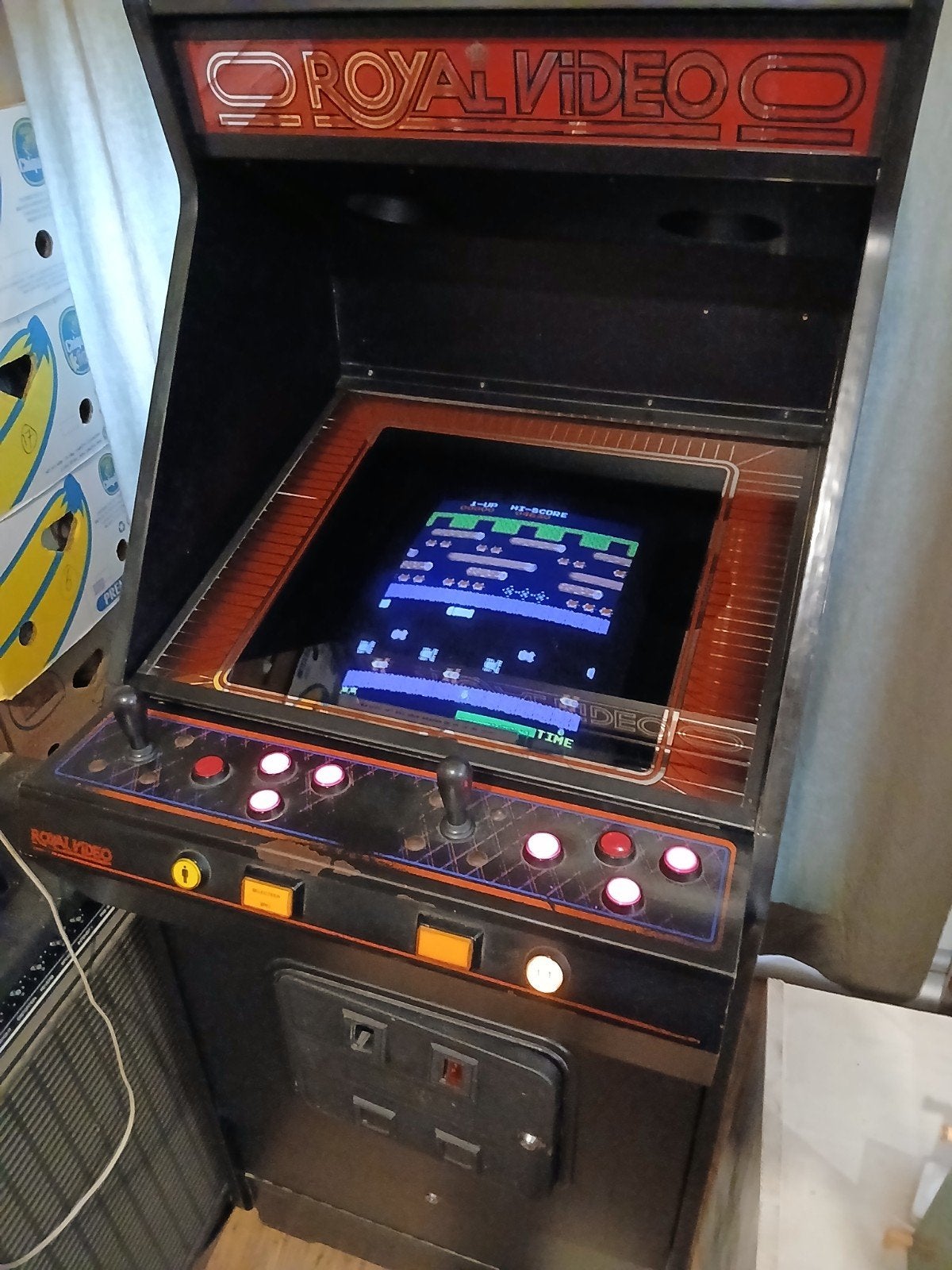 Royal Video arcade kast, Ophalen, Zo goed als nieuw