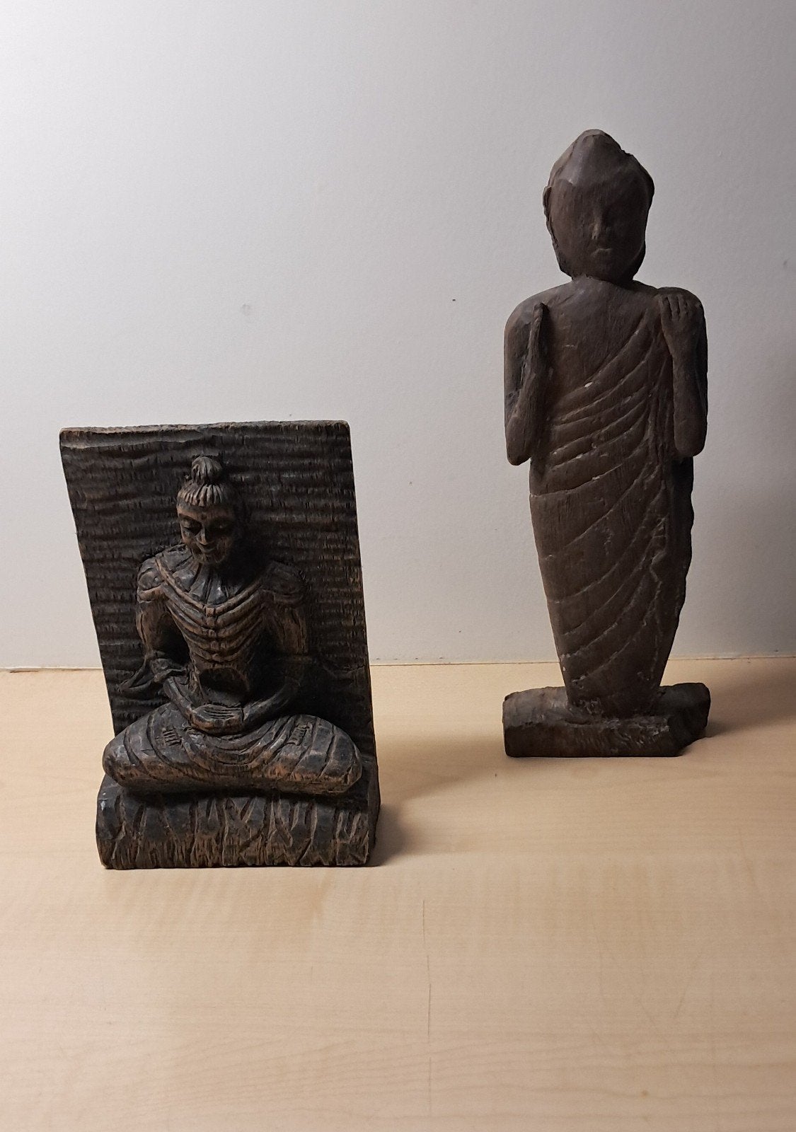 Twee handgesneden houten Boeddhabeelden, Antiek en Kunst, Ophalen of Verzenden