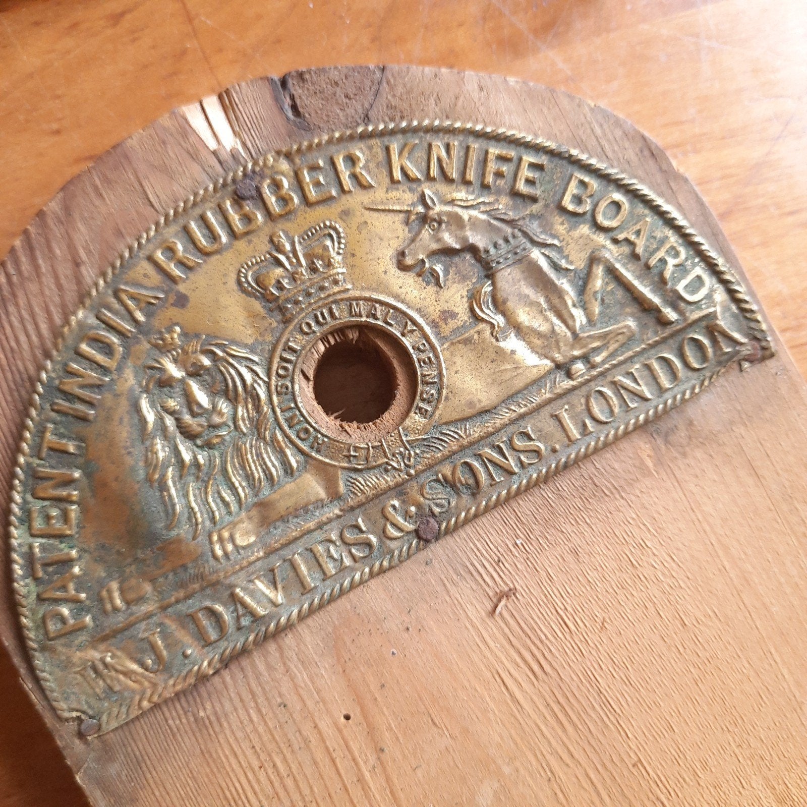 Antiek Gereedschap voor het Slijpen van Scheermessen, Verzenden