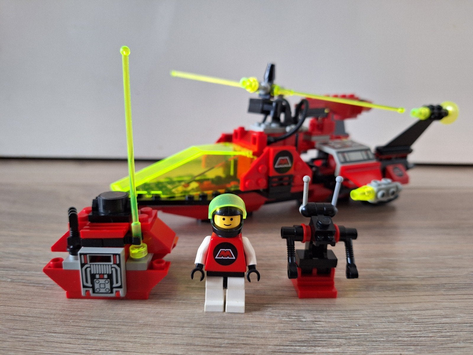 Lego M-Tron 6923 Particle Ionizer
Uitgebracht in 1990
Bouwbe, Ophalen of Verzenden