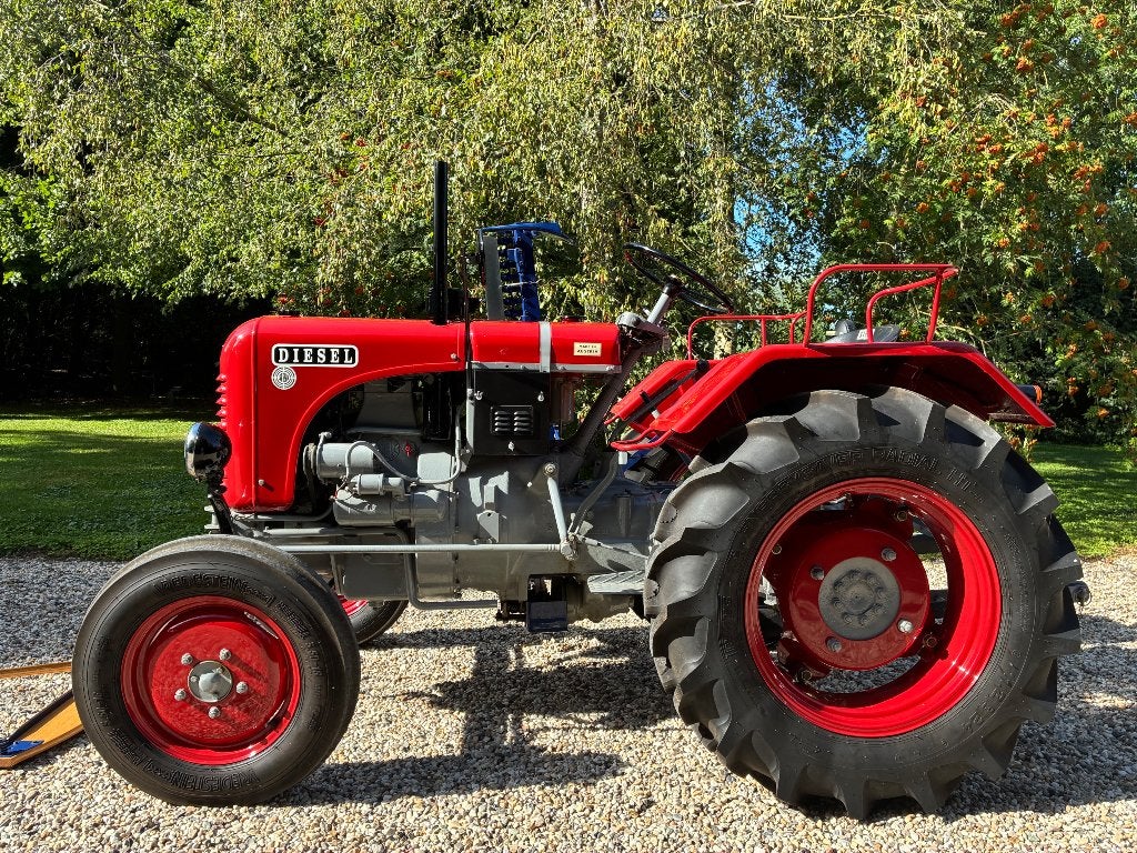 Trekker Steyr oldtimer, Ophalen, Zo goed als nieuw
