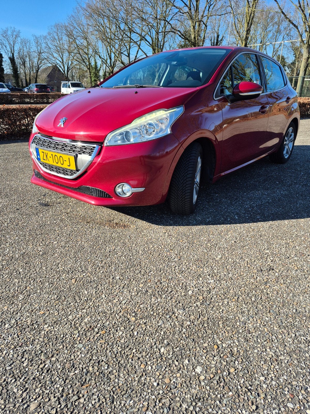 Peugeot 208 1.4 VTI 70KW/95PK 5-D 2012 Rood, Auto's, Voorwielaandrijving, 40 €/maand, Handgeschakeld, 570 kg
