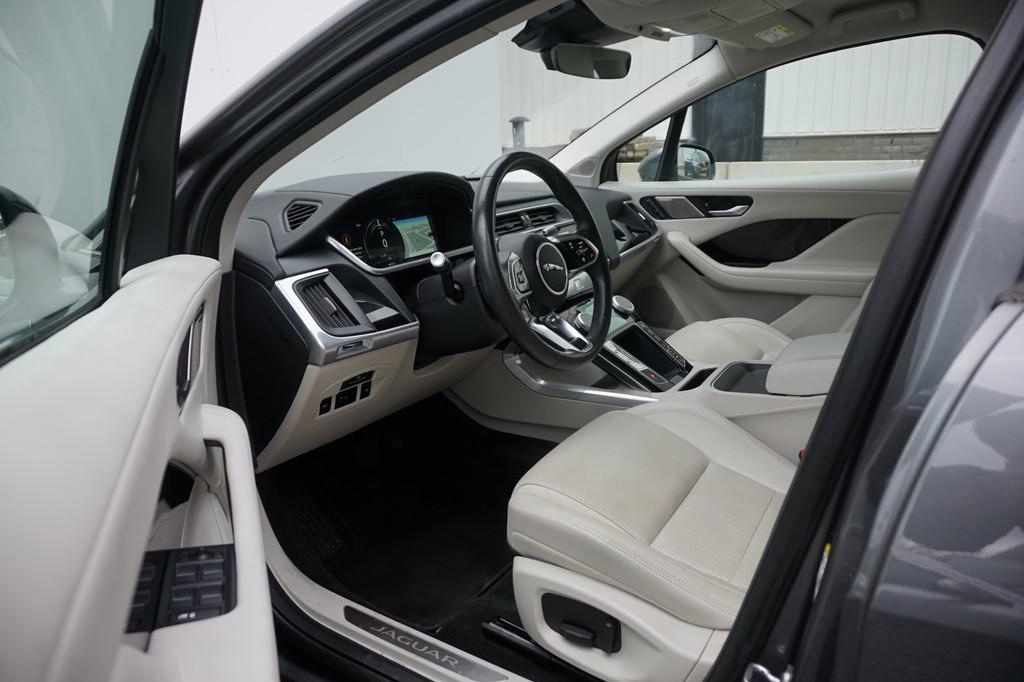 Jaguar I-PACE EV400 HSE 90 kWh | 2018 |, Auto's, Verwarming stoelen achter, Gebruikt, 245 min, Met garantie (alle)