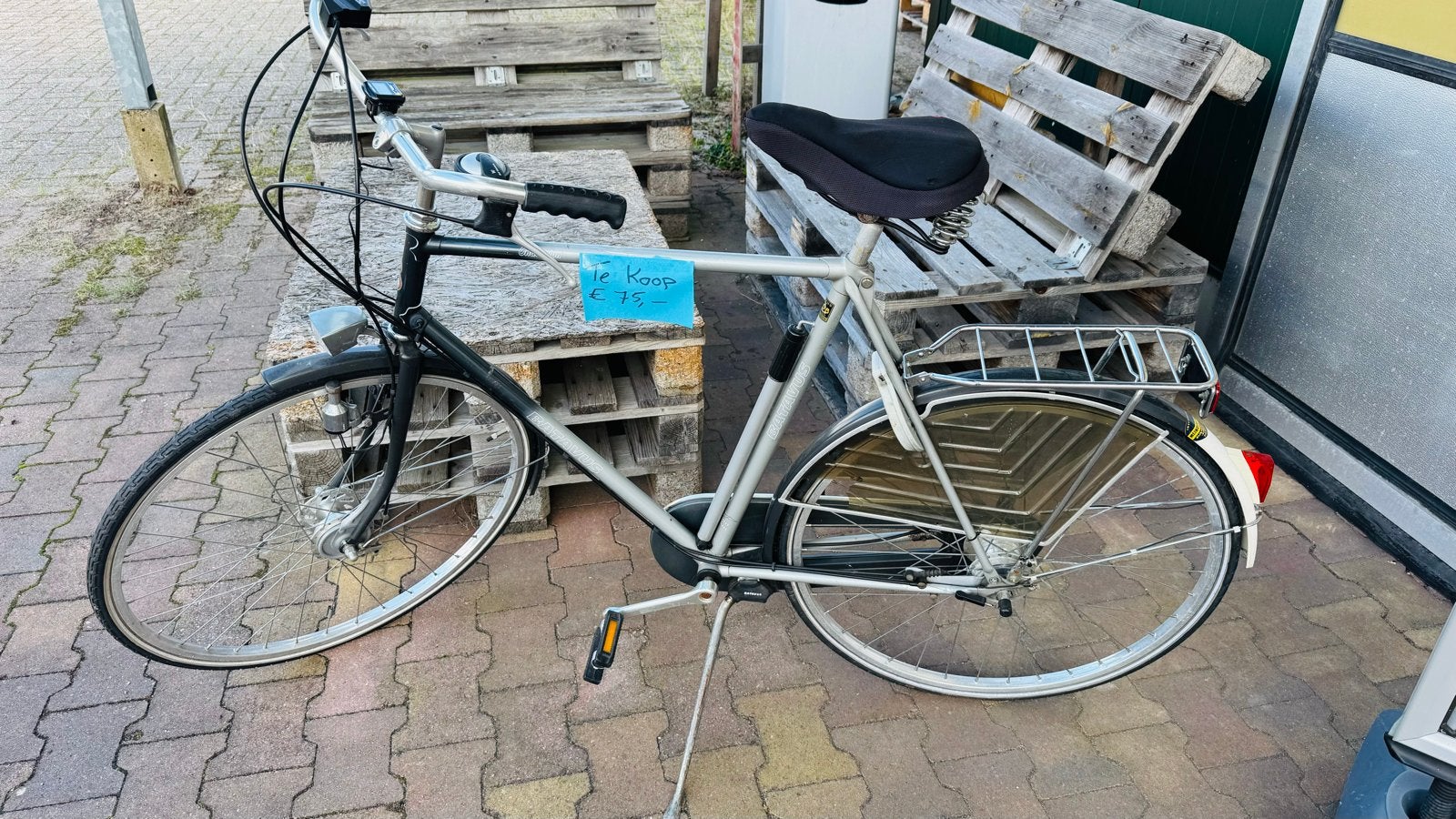 Degelijke stadsfiets - Te koop voor €75, Overige merken, Velgrem, Versnellingen, Ophalen of Verzenden