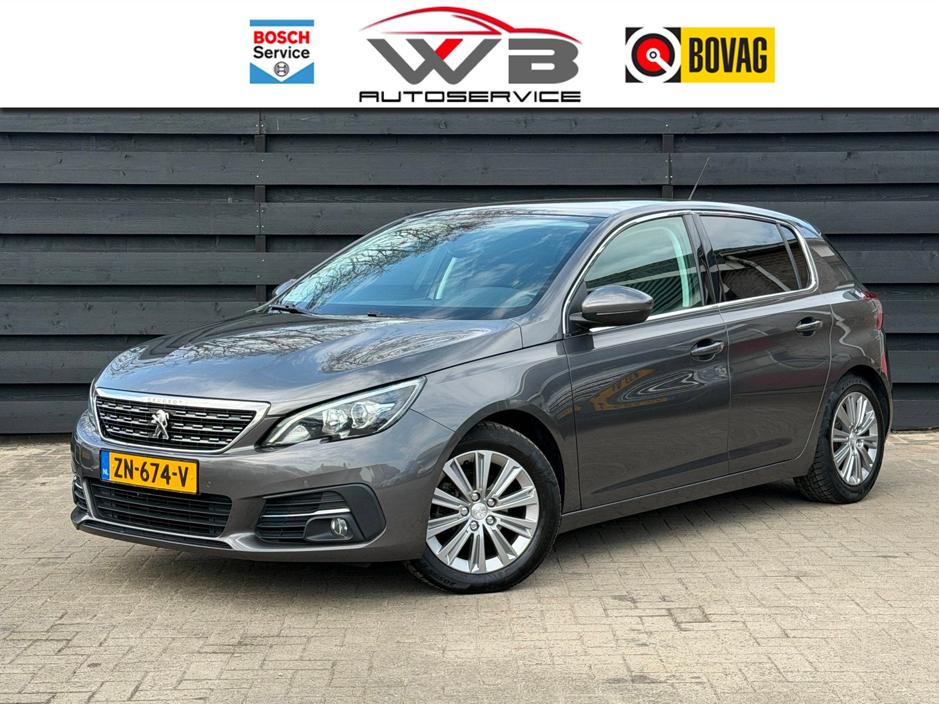 Peugeot 308 1.2 PureTech Allure Pano I Carplay I PDC, Voorwielaandrijving, Stof, Gebruikt, 1199 cc