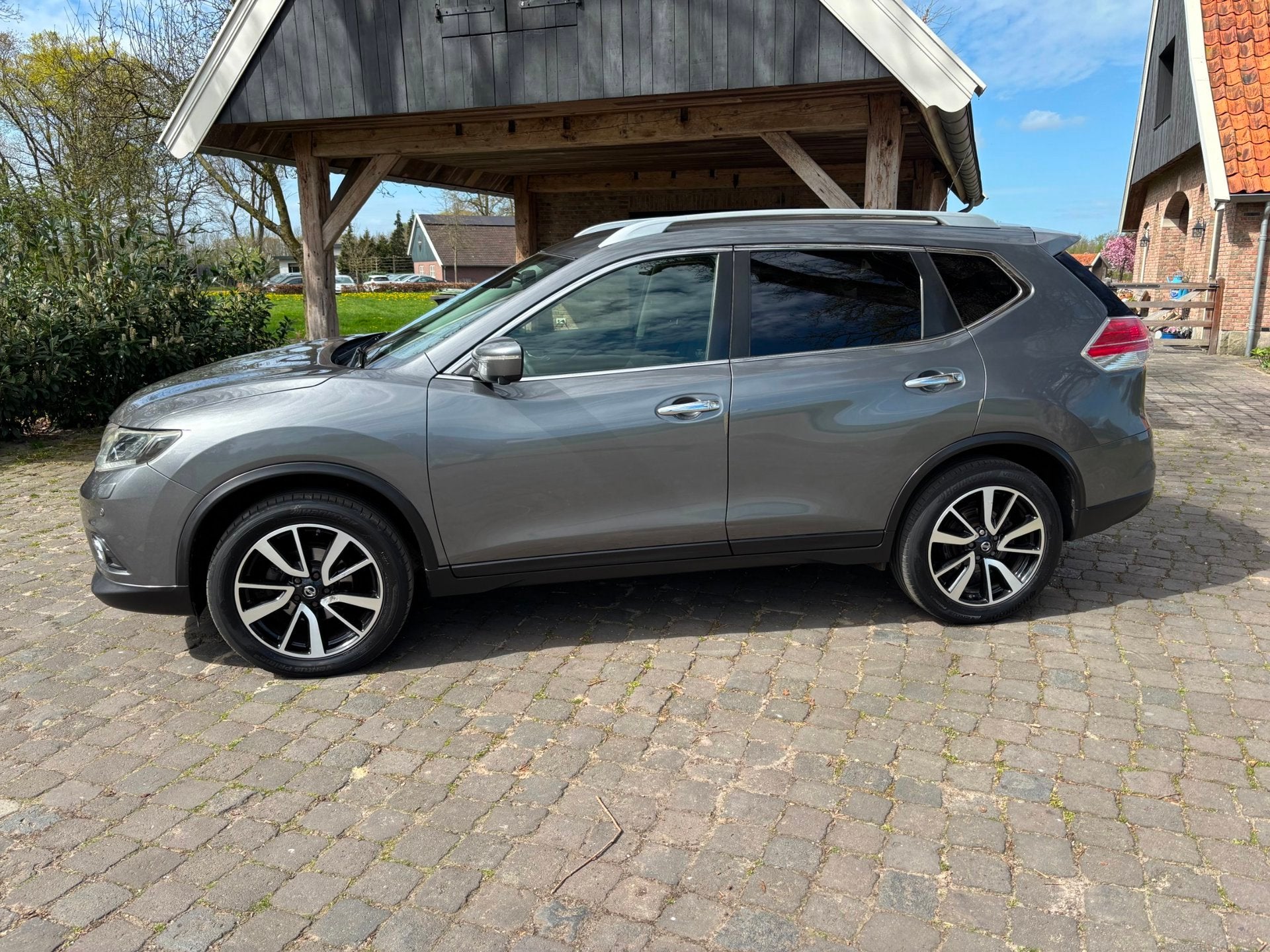 Nissan X-Trail 1.6 dCi Connect Edition, Auto's, Nissan, Voorwielaandrijving, Dealer onderhouden, 4 cilinders, 2000 kg