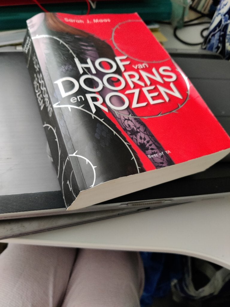 hof van doorns en rozen box - young adult - sarah j maas, Boeken, Ophalen of Verzenden, Zo goed als nieuw