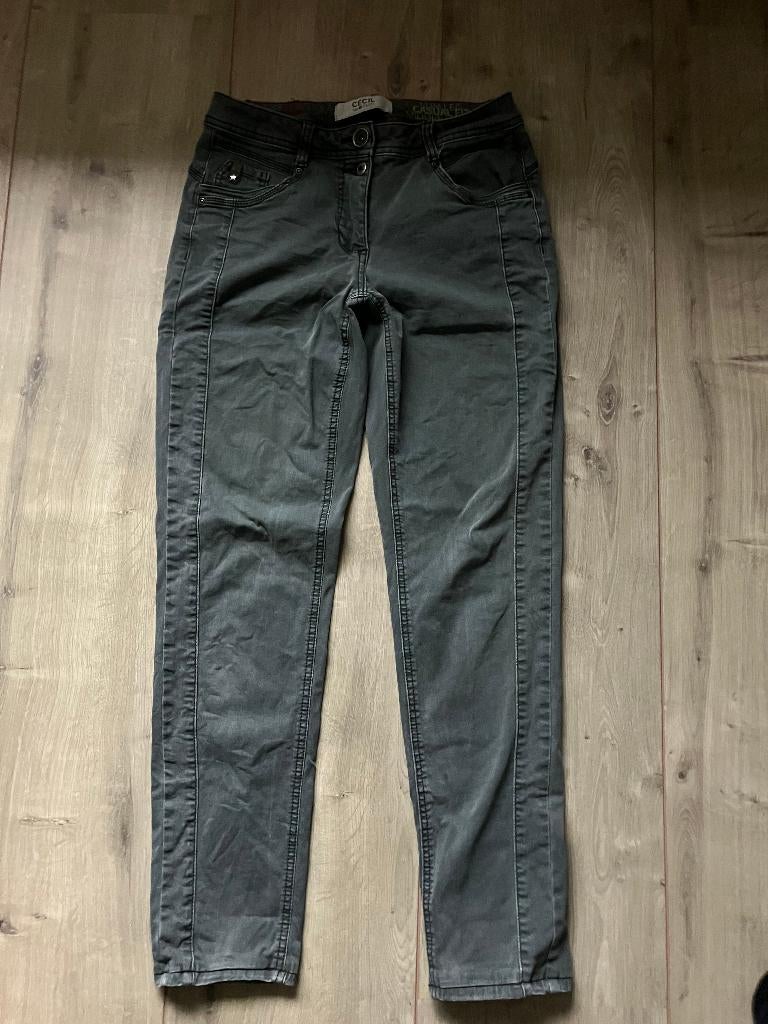 Groene broek merk Cecil maat 26 maat S met stretch superfijn, Ophalen of Verzenden, Zo goed als nieuw, Maat 36 (S), Lang