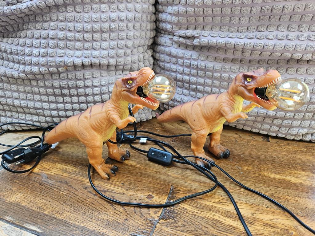 2 dinolampjes/lampen van dino's/dinosaurus lampen, Kinderen en Baby's, Kinderkamer | Inrichting en Decoratie, Ophalen of Verzenden