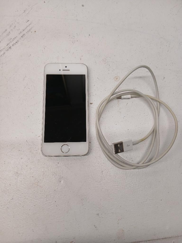 2 x Iphone  een SE en een 5S, Telecommunicatie, Mobiele telefoons | Apple iPhone, Gebruikt, 16 GB, Ophalen of Verzenden, IPhone 5S
