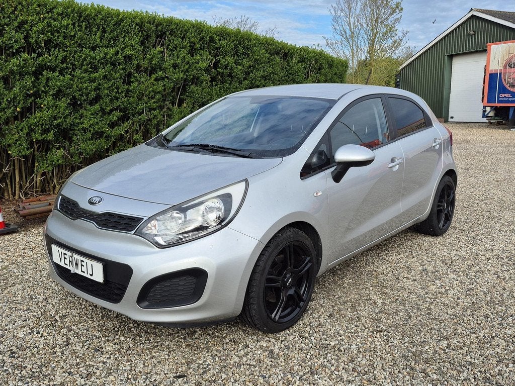 KIA Rio 1.2 CVVT 85pk 5Drs Super Pack | Tikje in de motor! |, Voorwielaandrijving, Euro 5, 4 cilinders, Bedrijf