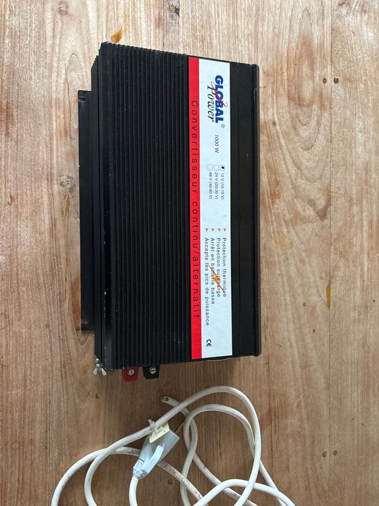 Global Power 1000W Omvormer - 12V naar 230V, Ophalen of Verzenden, Gebruikt