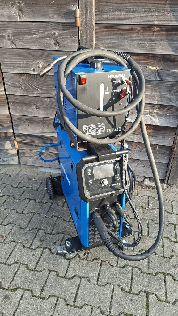 Hyundai ProWeld 350 watergekoeld lasapparaat, Doe-het-zelf en Verbouw, Ophalen, Gebruikt, 250 ampère of meer, Co2