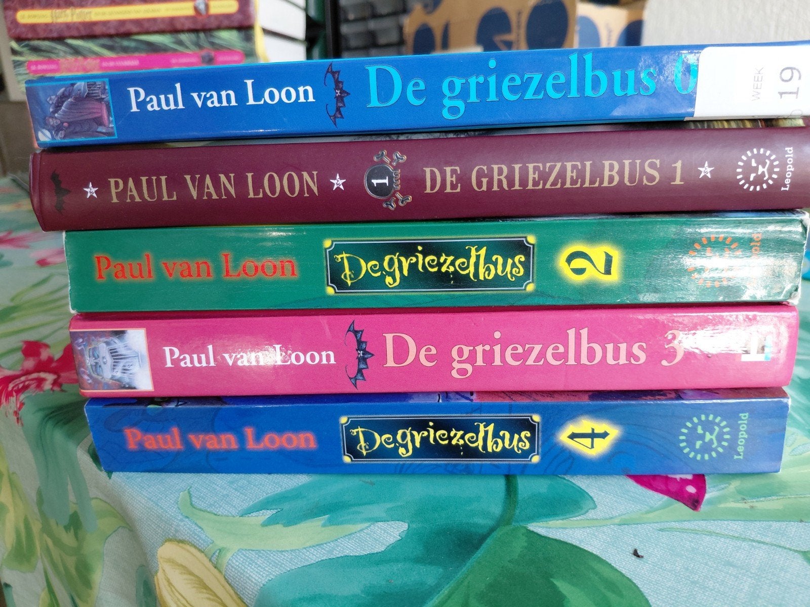 Paul van Loon - De Griezelbus (Deel 0, 1, 2, 3, 4), Ophalen of Verzenden, Gelezen, Paul van Loon, Fictie algemeen