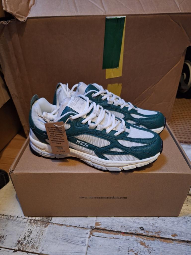 Mercer Amsterdam Sneakers The re-run Pineapple Maat 40, Overige kleuren, Nieuw, Ophalen of Verzenden, Sneakers of Gympen