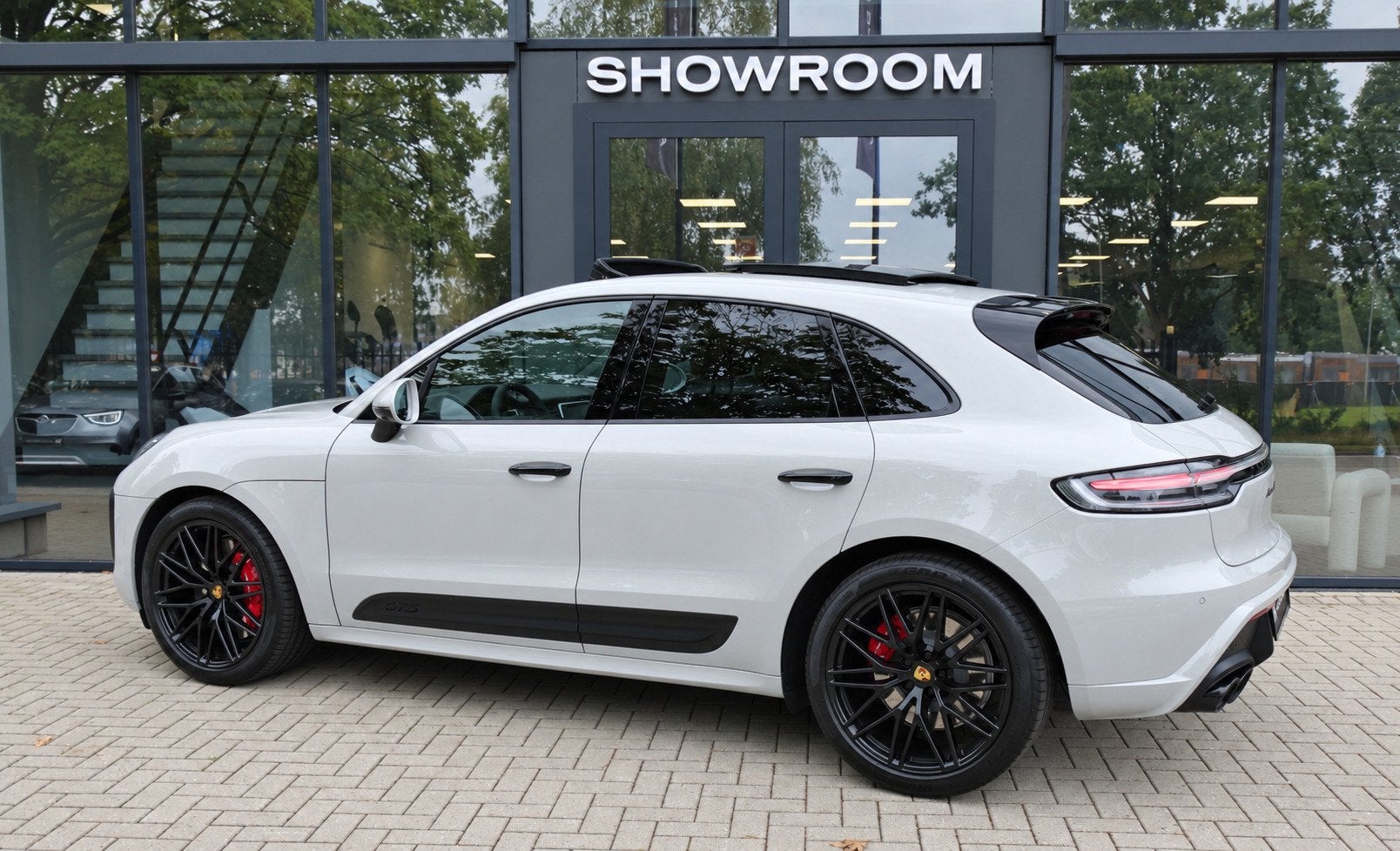 Foto 2 van Porsche Macan 2.9 GTS PANO SPORT CHRONO BOSE