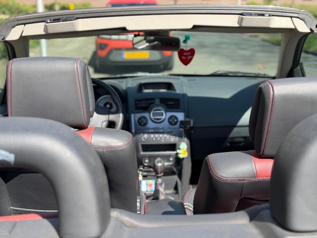 Renault Mégane 2.0 16V Cabrio 2005 Zwart, Voorwielaandrijving, 1998 cc, 4 cilinders, Cabriolet
