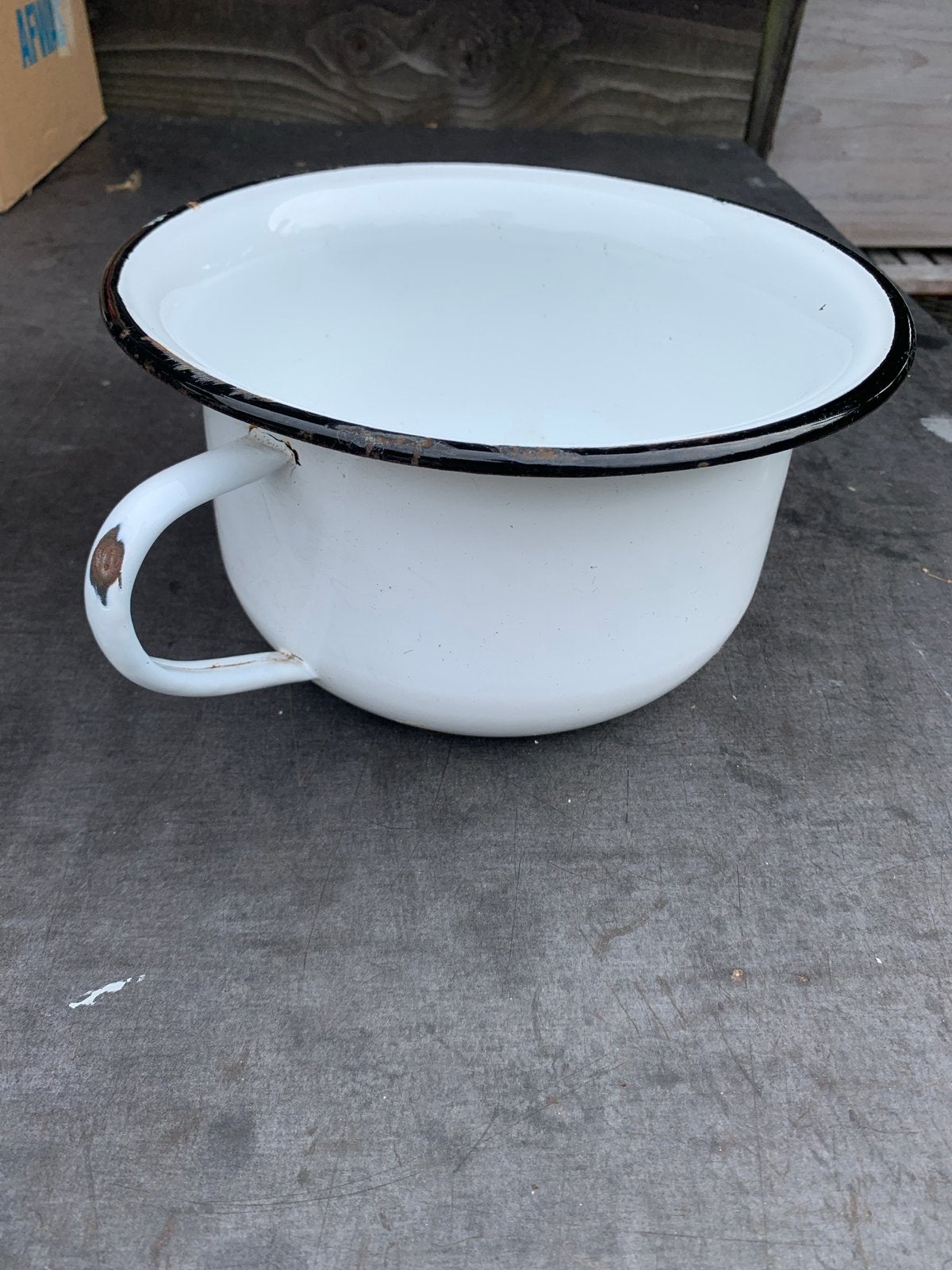 Vintage geëmailleerde po, wit met zwarte rand, Ophalen of Verzenden