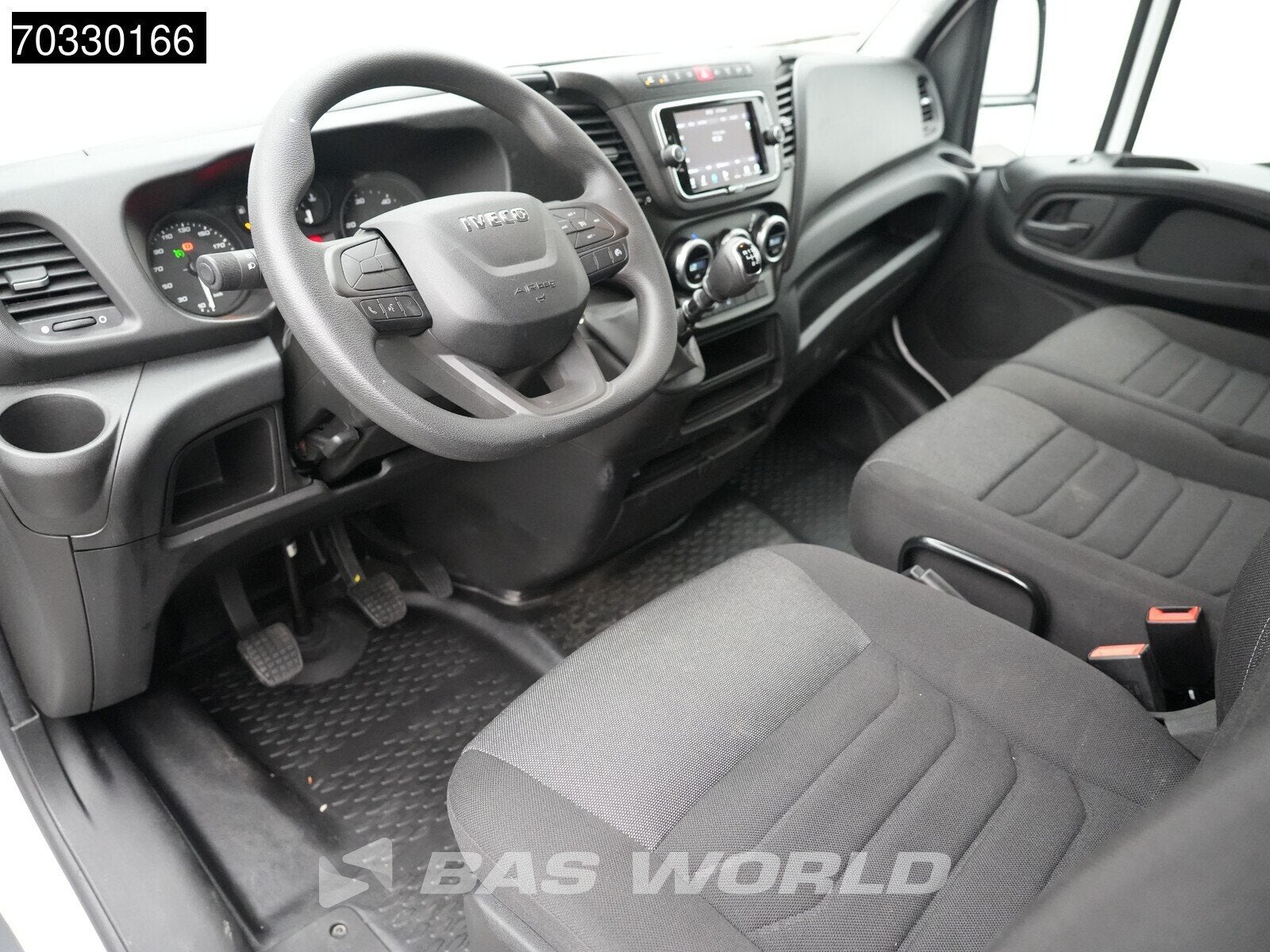 Iveco Daily 35S14 L2H2 Airco Cruise Camera 3,5t Trekgewicht, Auto's, Bestelauto's, Stof, Gebruikt, Euro 6, Iveco