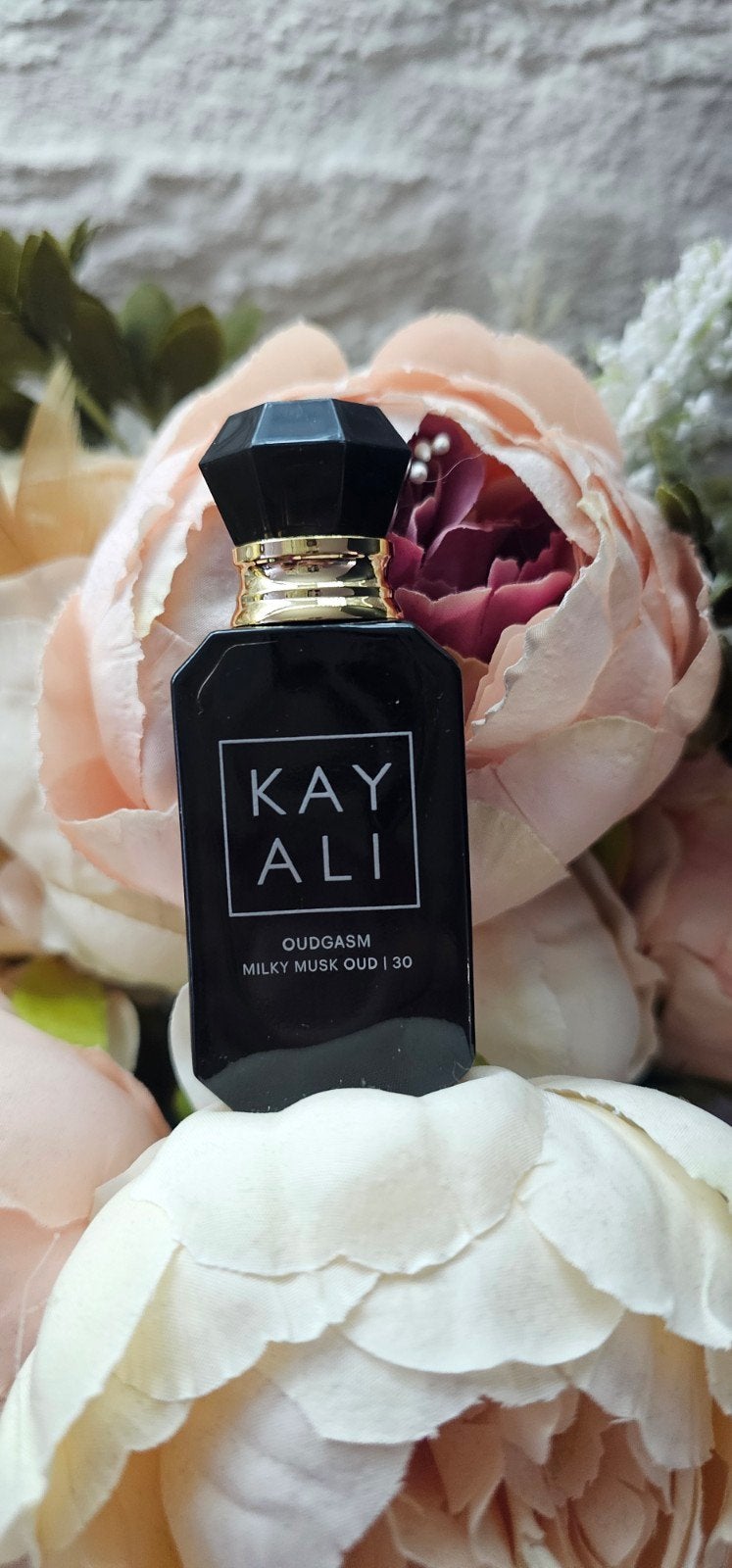 KAYALI OUDGASM MILKY MUSK OUD | 30 Eau de Parfum 10ml, Sieraden, Tassen en Uiterlijk, Uiterlijk | Parfum, Ophalen of Verzenden