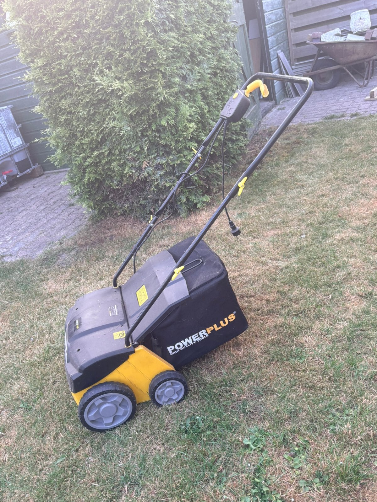 Donderse dikke verticuteerder powerplus, Tuin en Terras, Verticuteermachines, Ophalen, Zo goed als nieuw, Elektrisch