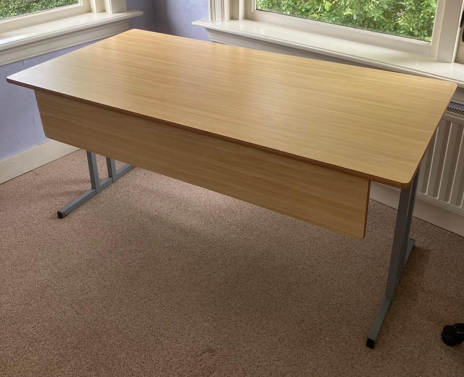 Als nieuw inklapbare projecttafel / klaptafel – Exsta (Topkw, Ophalen, Zo goed als nieuw