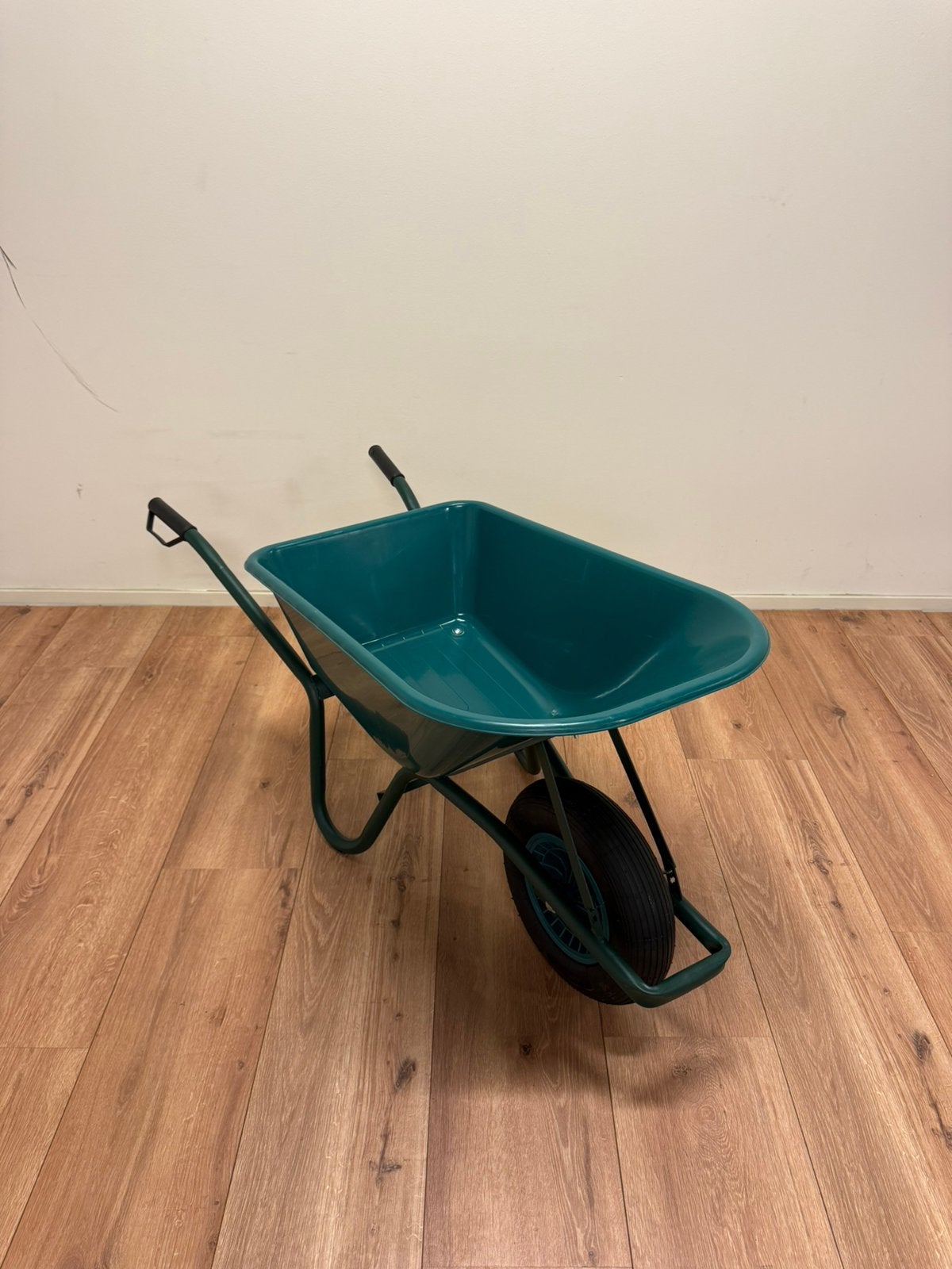 Nieuwe Kruiwagen 100 Liter - Stevig en direct inzetbaar, Tuin en Terras, Kruiwagens, Ophalen, Zo goed als nieuw