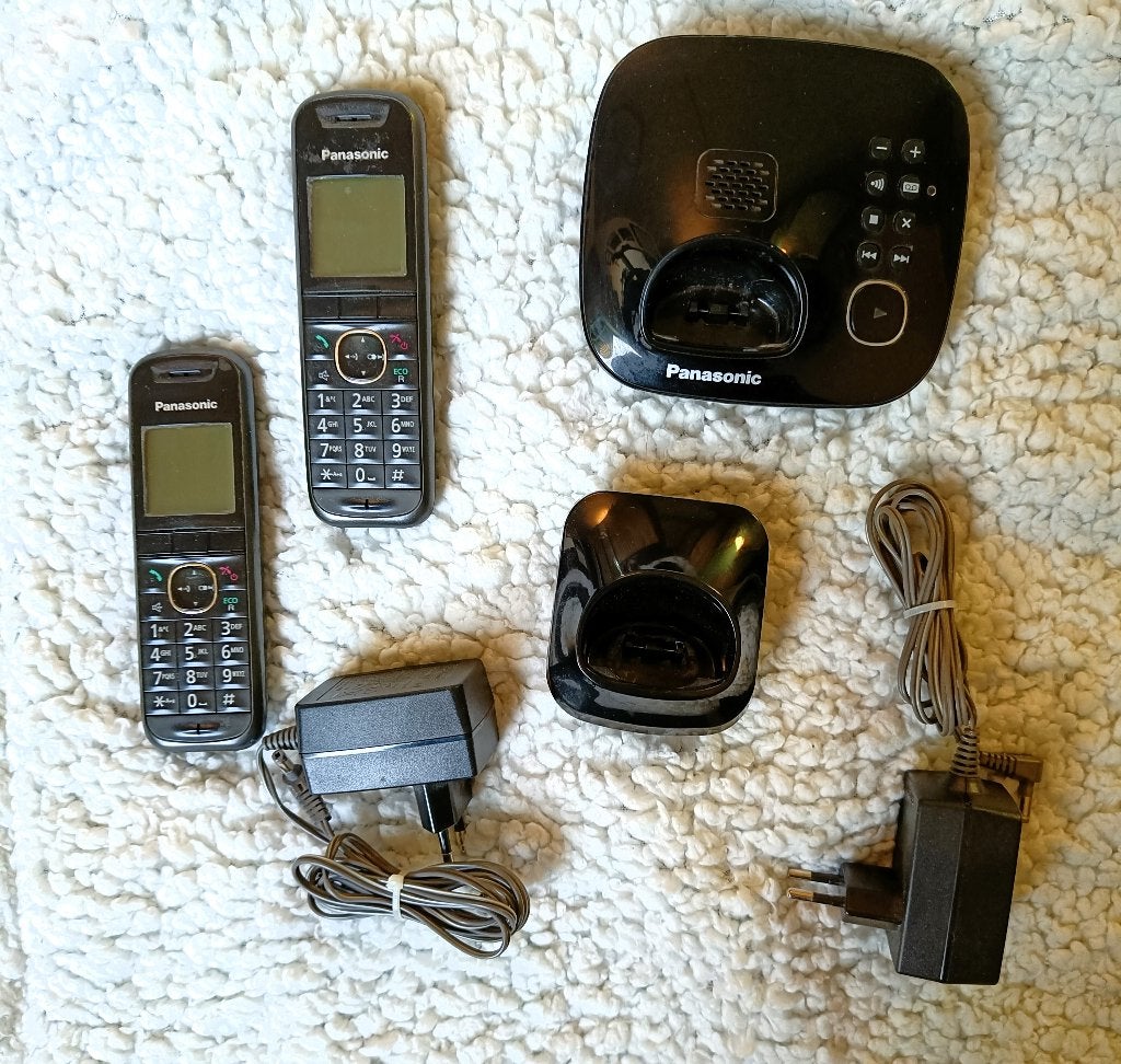 Panasonic KX-TG5521 NL dect telefoon (2 sets, antw.apparaat), Telecommunicatie, Ophalen of Verzenden, Zo goed als nieuw, 2 handsets