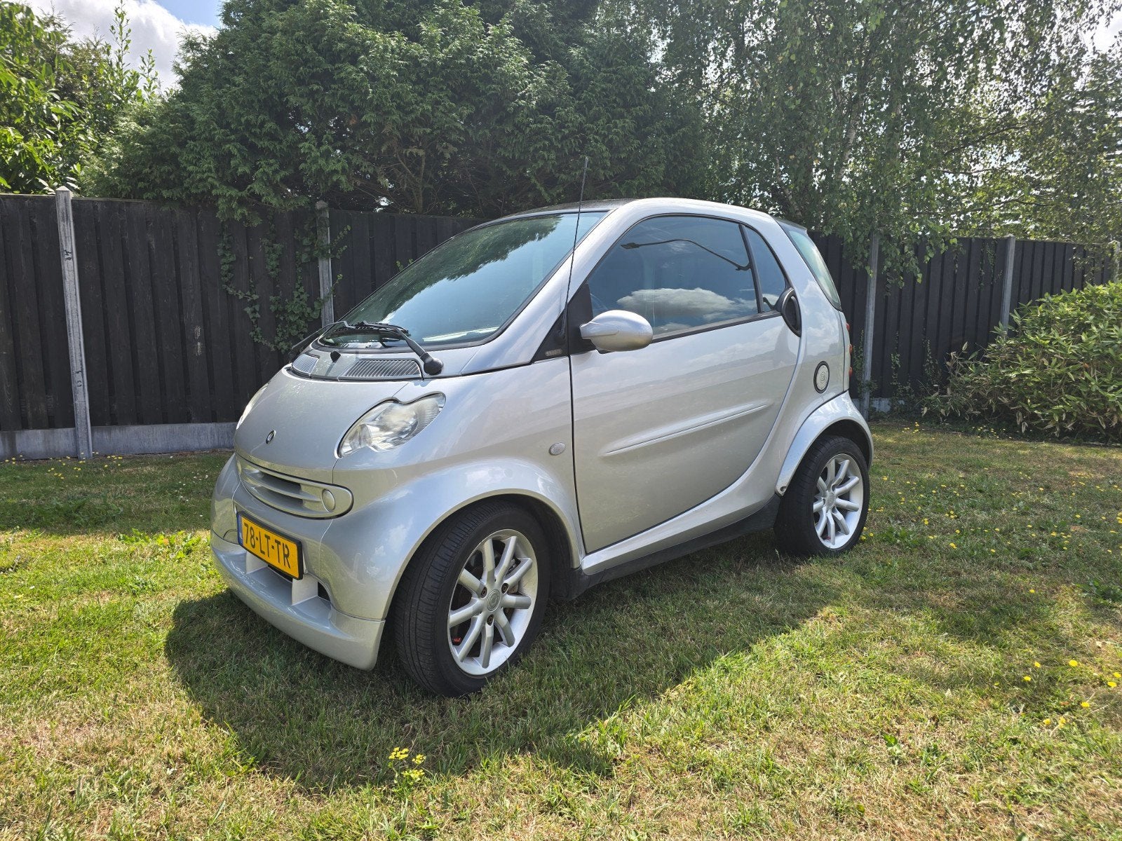 Smart 0.7 City Coupe 45KW AUT 2003 Grijs, Auto's, Smart, Particulier, Benzine, A, Hatchback, Automaat, Origineel Nederlands, Zilver of Grijs