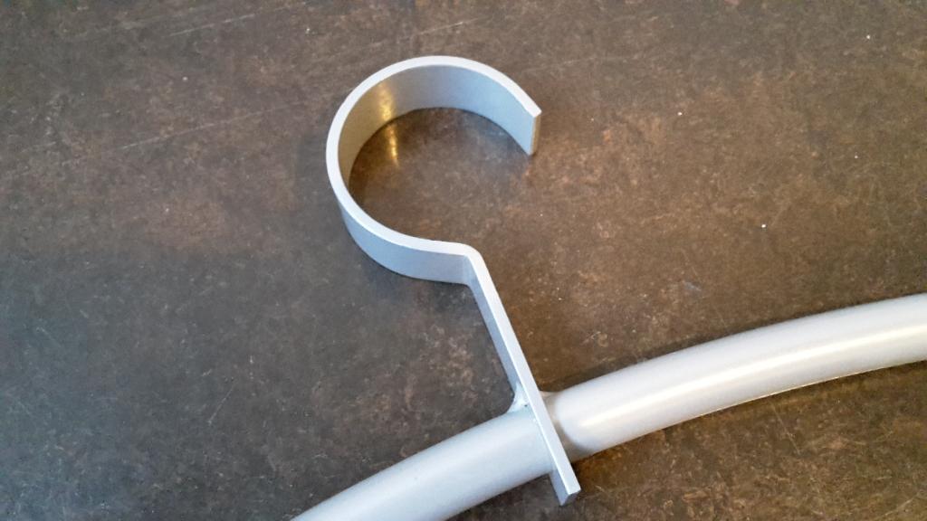 Klerenhanger / Kleerhanger / Kledinghanger (IJzer Metaal) 01, Ophalen, Zo goed als nieuw, Metaal