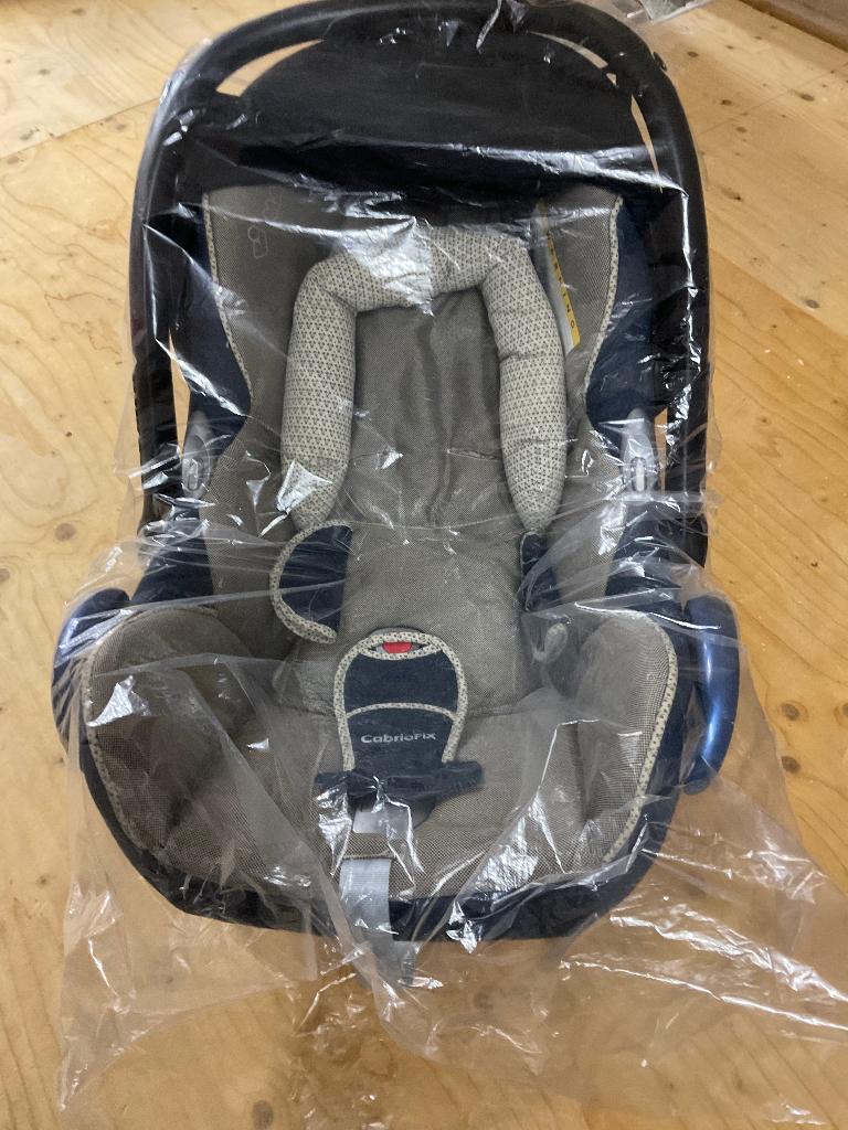 Maxi cosi, Ophalen, Verstelbare rugleuning, Autogordel, Zo goed als nieuw
