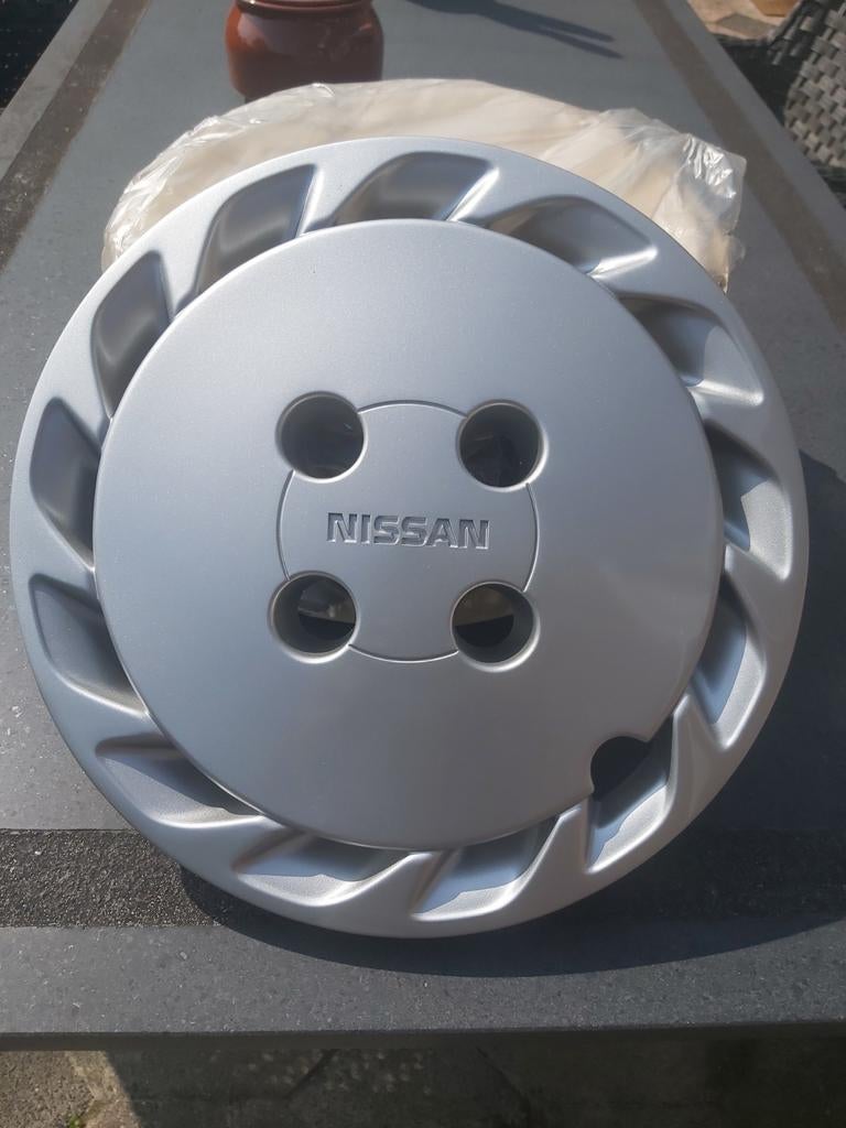 Nieuwe & ongebruikte 14 inch Nissan Bluebird wieldoppen, Auto diversen, Wieldoppen, Ophalen of Verzenden